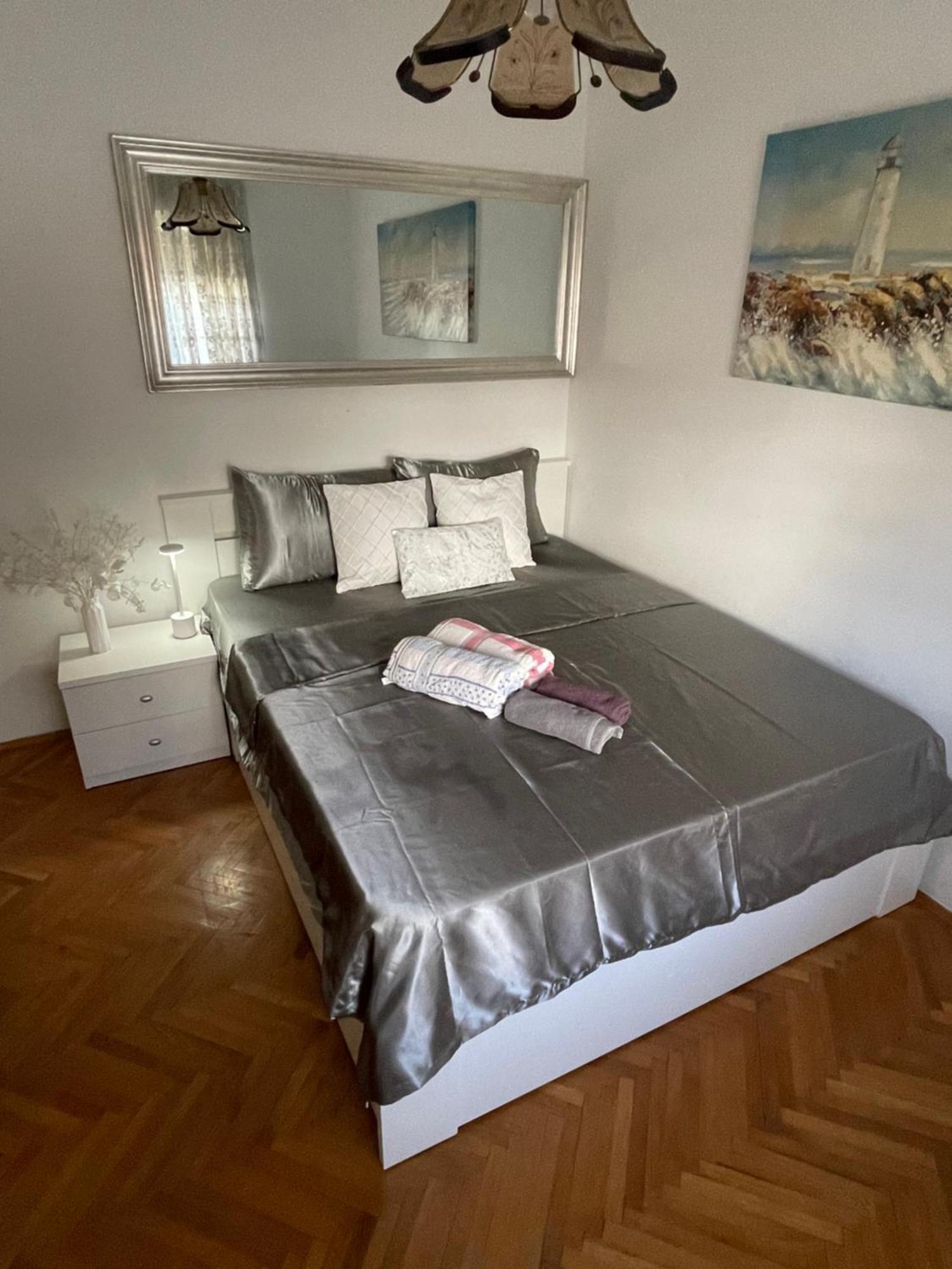 Apartman Luka + Free Parking Daire Zadar Dış mekan fotoğraf